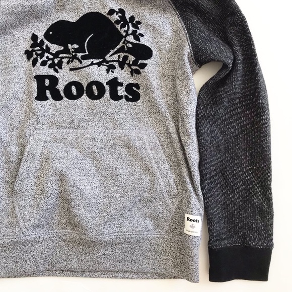 Roots raglan kangaroo pouch sweatshirt EUC 7-8Y - Picture 4 of 7